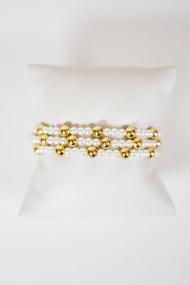 Gold and Pearl Pattern Bracelet Set