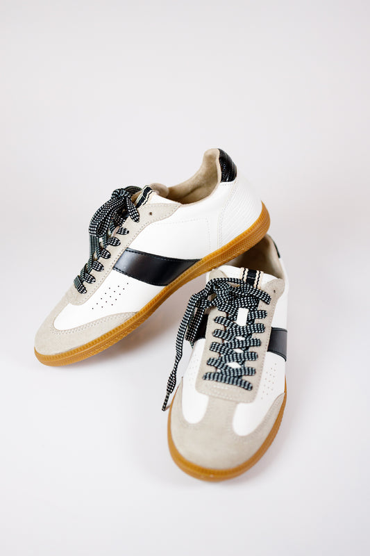 Sydney Black and White Sneakers